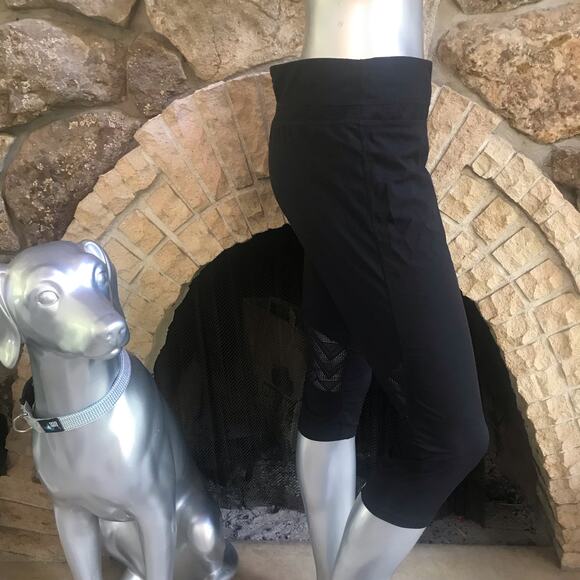 Tangerine Cropped Black Mesh Insert Athletic Pants Women’s Size Medium - Picture 2 of 8